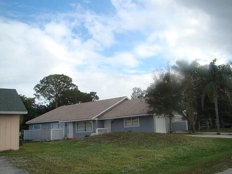2nd image of 6123 SE Michael Dr