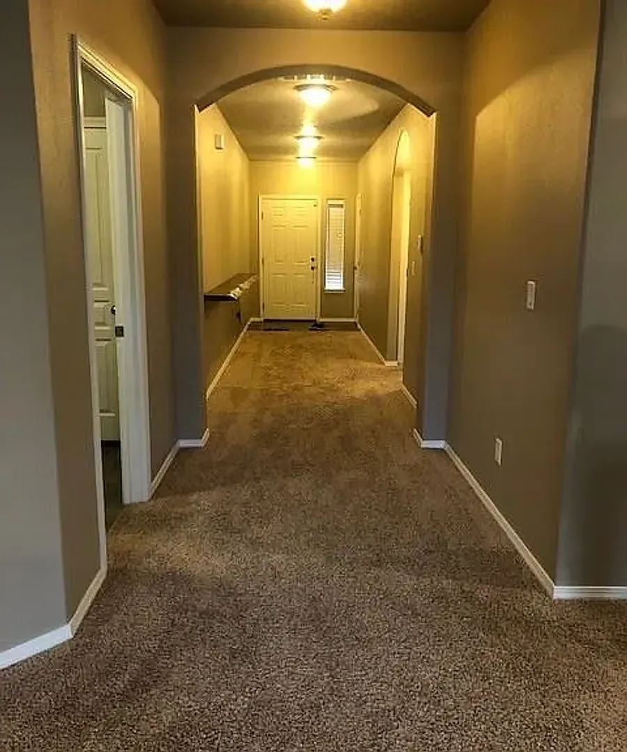 one level house located in North Albany — Photo 3