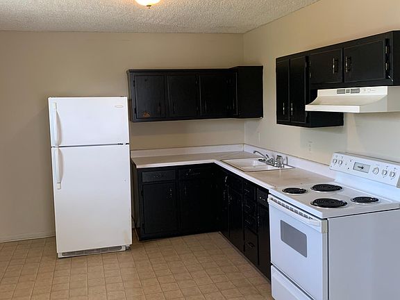 Large kitchen with ample room for dining and washer/dryer