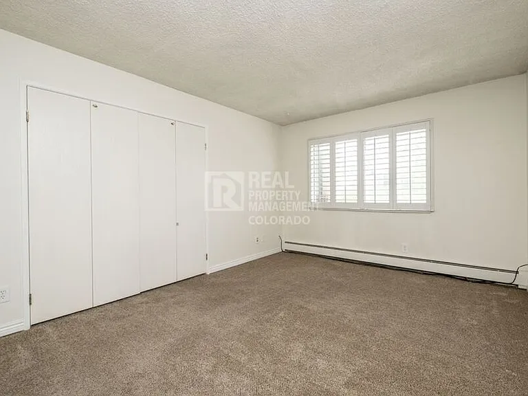 3470 S Poplar St #407 — Photo 11