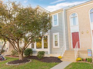 21879 Shallow Rock Sq, Sterling, VA 20164