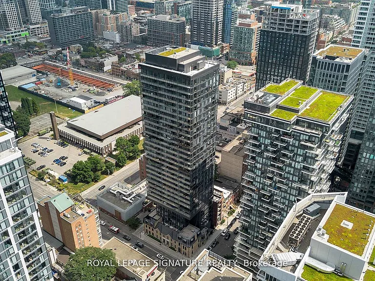 47 Mutual St #3006 — Photo 8