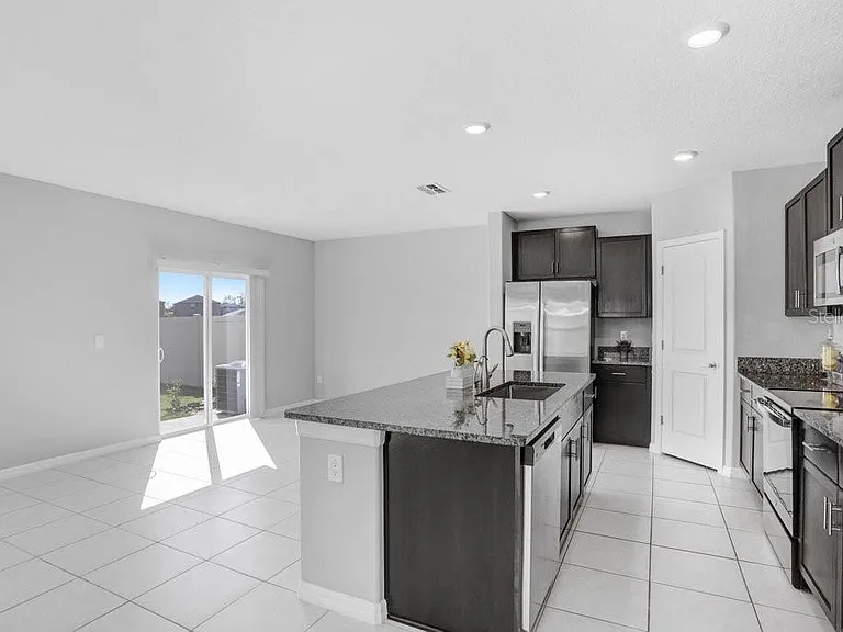 3160 Oyster Cove St — Photo 17