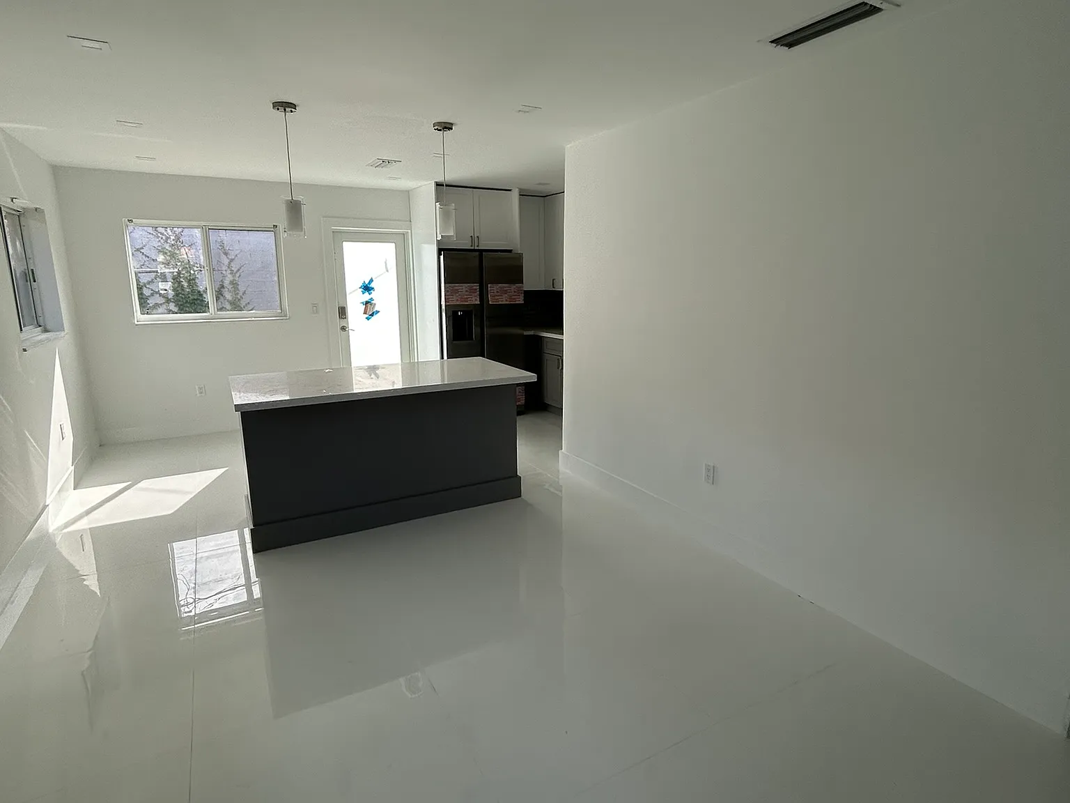 3440 SW 25th St — Photo 2