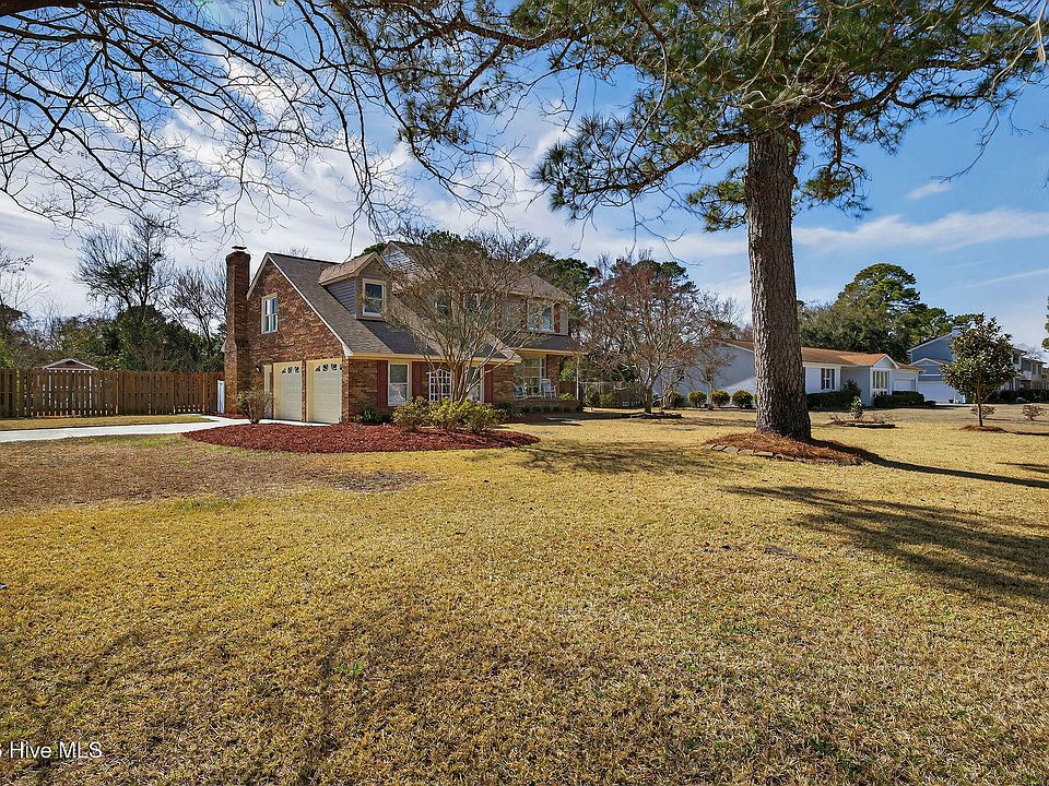 1st image of 392 Semmes Drive