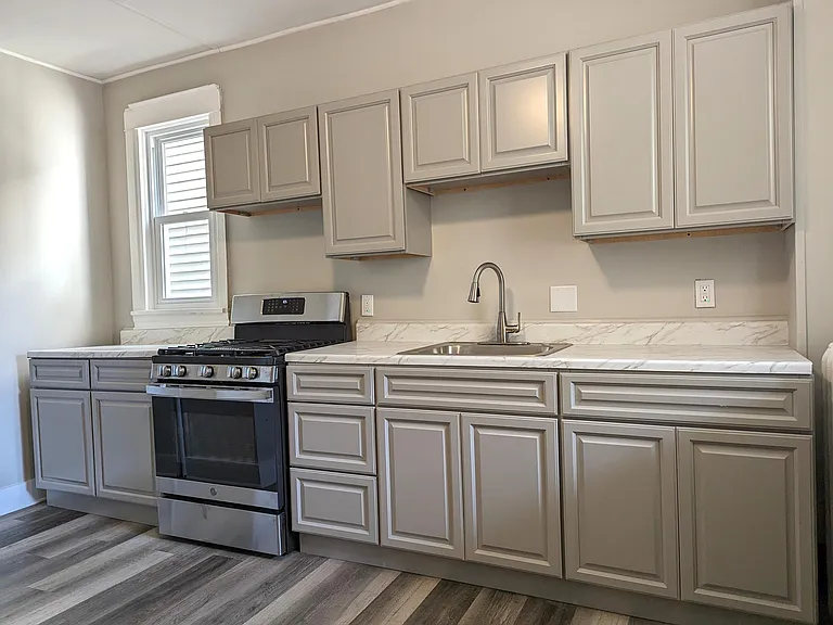 460 Delaware Ave #1 — Photo 1