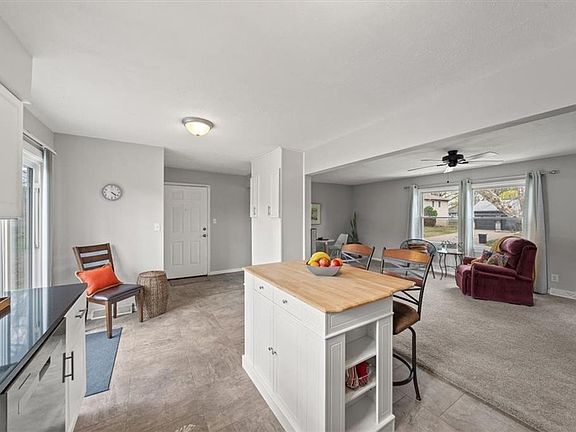 4th image of 10012 McGee St