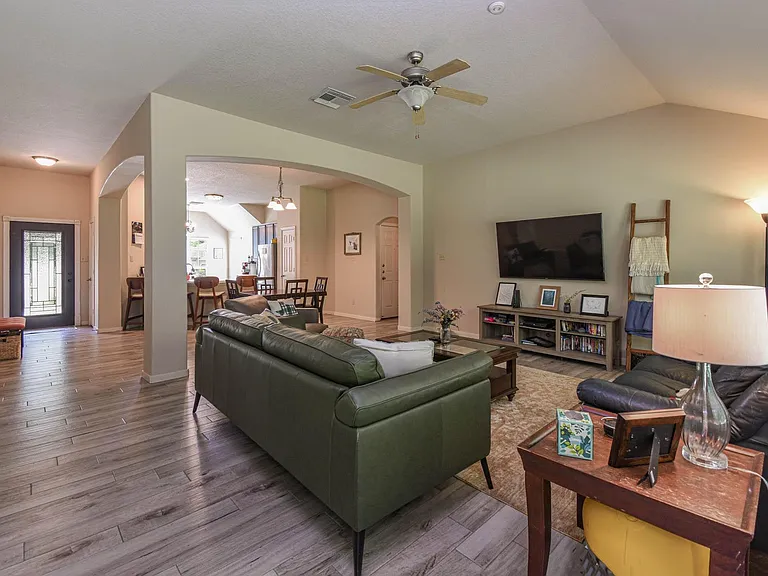 203 Summer Pine Ct — Photo 5