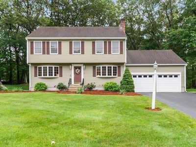 3 Wildwood Dr, Medway, MA, 02053