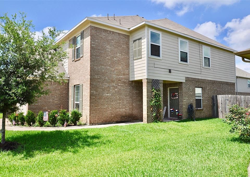 1st image of 17810 Aveleigh Ln