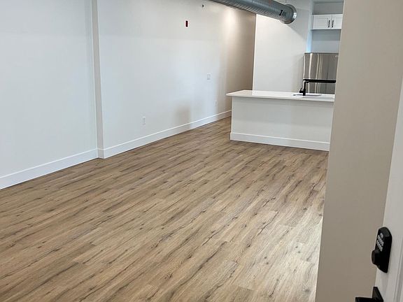 2nd image of 1500 Dickinson St Floor 3