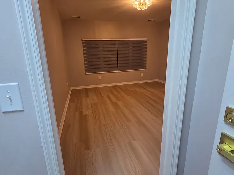 148 Clay St #2 — Photo 3