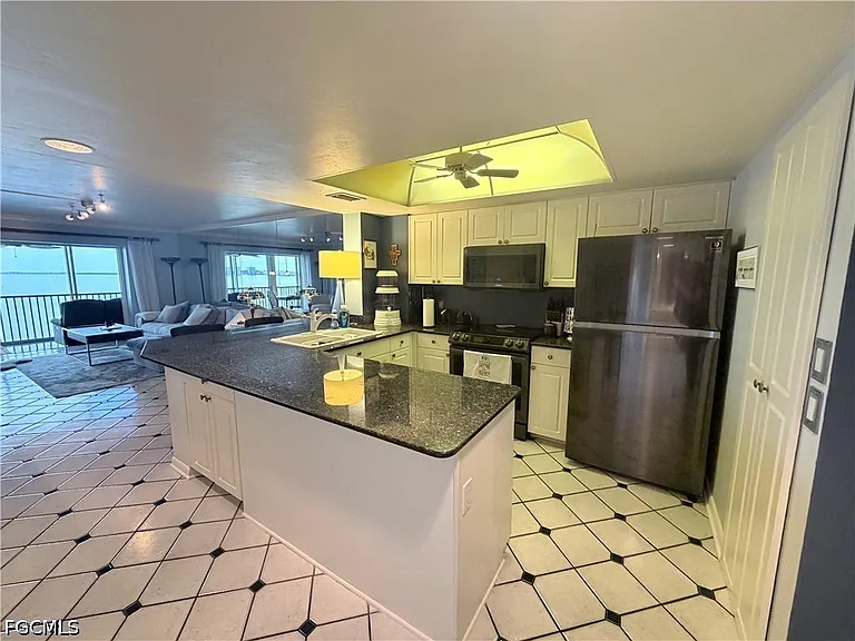 3350 N Key Dr #813 — Photo 6