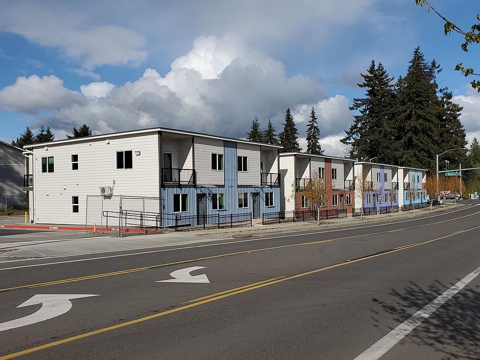 Frontage on Vanmall Dr
