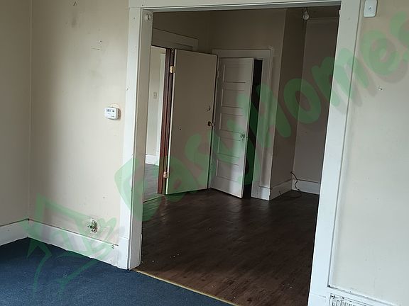 4th image of 2508 W Fremont St
