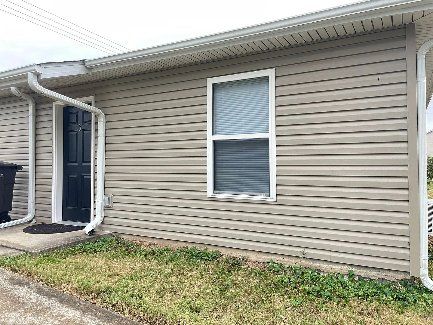 1 Bedroom Apartment in Moscow Mills, MO — Photo 3