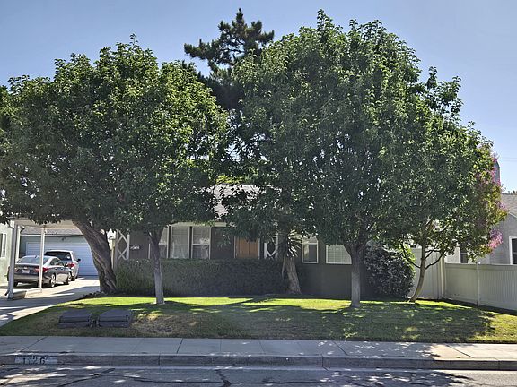 2nd image of 1126 N Buena Vista St