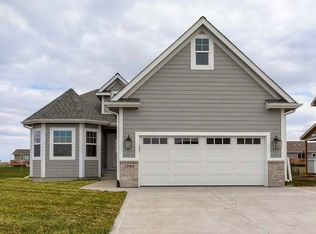 1080 Cedar St, Waukee, IA 50263