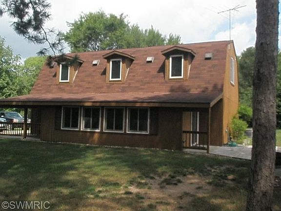 2nd image of 8723 W Canyon Dr