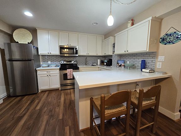 5th image of 2202 71st St