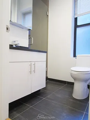 Rented by City Connections Realty | media 19