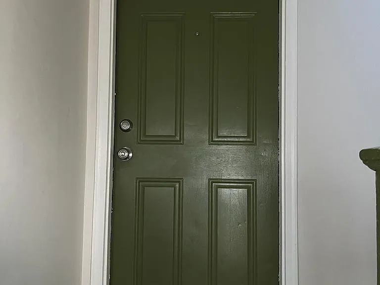 47 Delavan Ave #2 — Photo 3