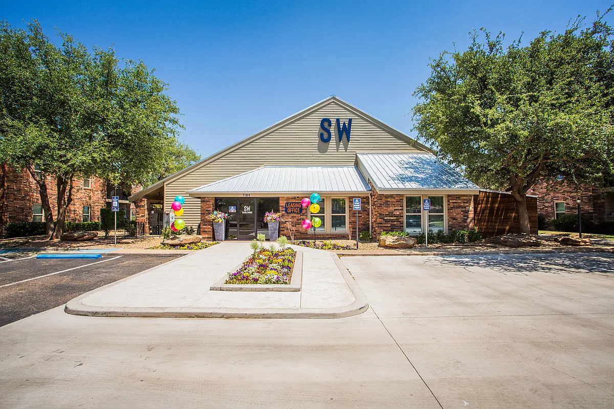 Building Photo - Saddlewood Apartments