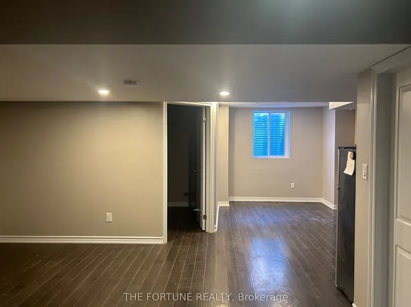 90 Canary Close W, Brampton, ON L6X 5L1