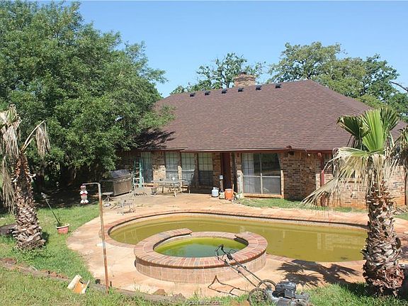 3rd image of 8798 Harless Oaks Ln