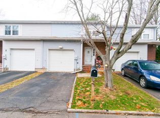 3 Mudie Ct, East Brunswick, NJ 08816