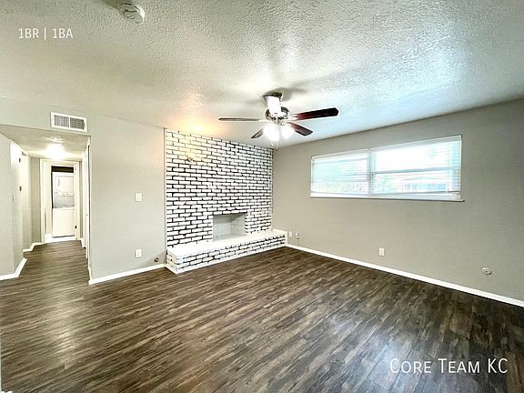 2nd image of 3633 Walnut St #307