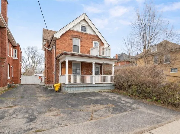 10 Henrietta St, Brantford, ON N3T 3Y9