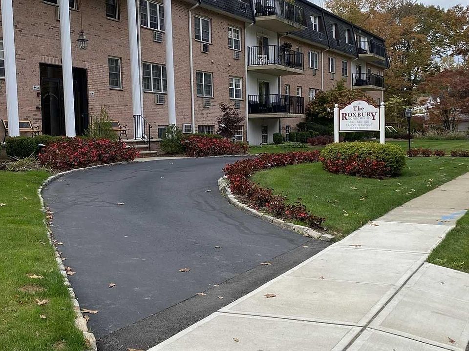 1st image of 550 Fairview Ave APT 218