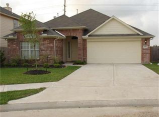 4706 Pelican Bay Ln, Baytown, TX 77523