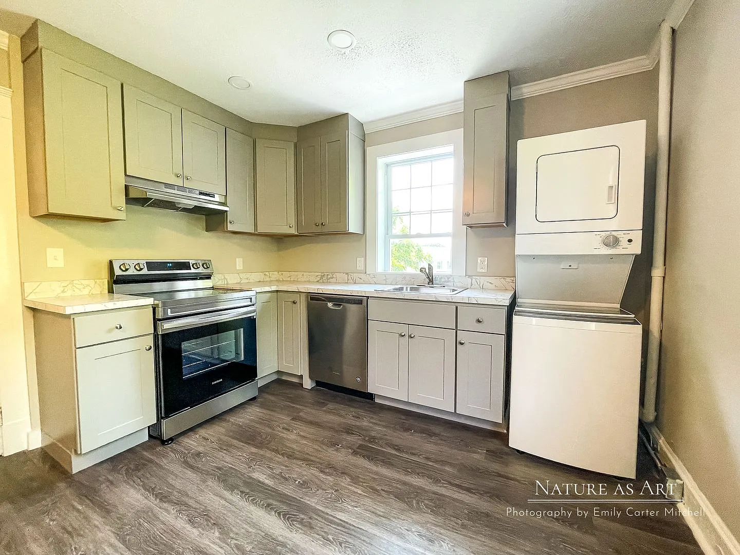 3 Elliott Road — Photo 2