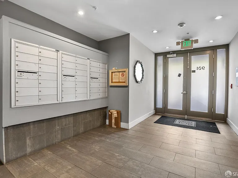 901 Bush St #405 — Photo 20