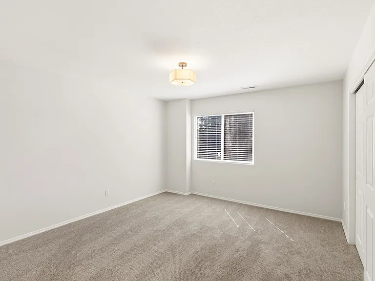 5330 Roundup Dr — Photo 31