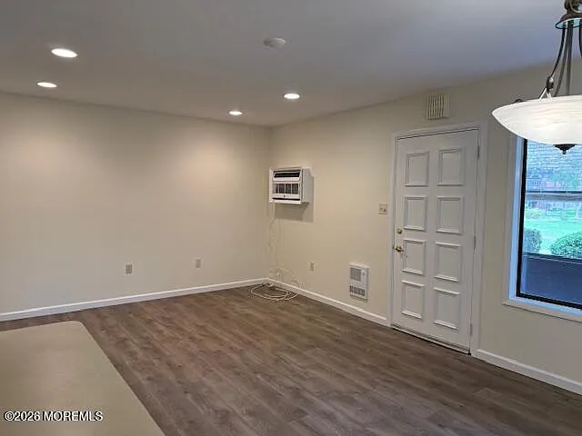 113 Amberly Dr #F — Photo 3