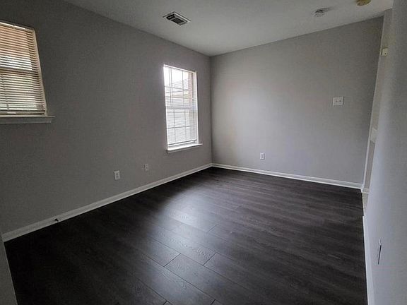 5th image of 17143 Westminster Village Ct