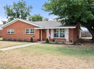 2141 71st St, Lubbock, TX 79412