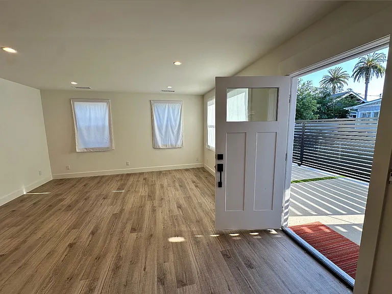 505 S Birch St #507 — Photo 11