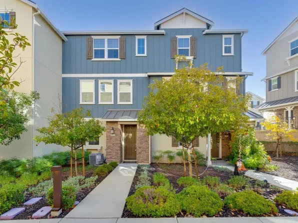6914 Geyserville St, Dublin, CA 94568