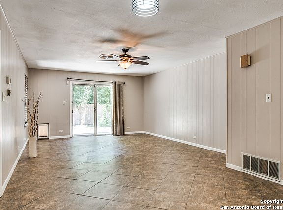 5th image of 6219 Pancho Villa Dr
