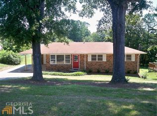 1197 Skyline Dr, Toccoa, GA 30577