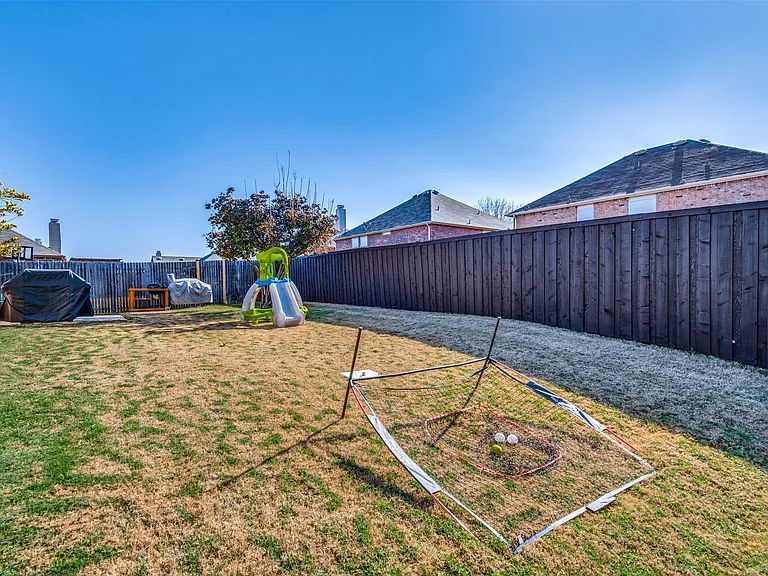 1900 Juniper Dr — Photo 24