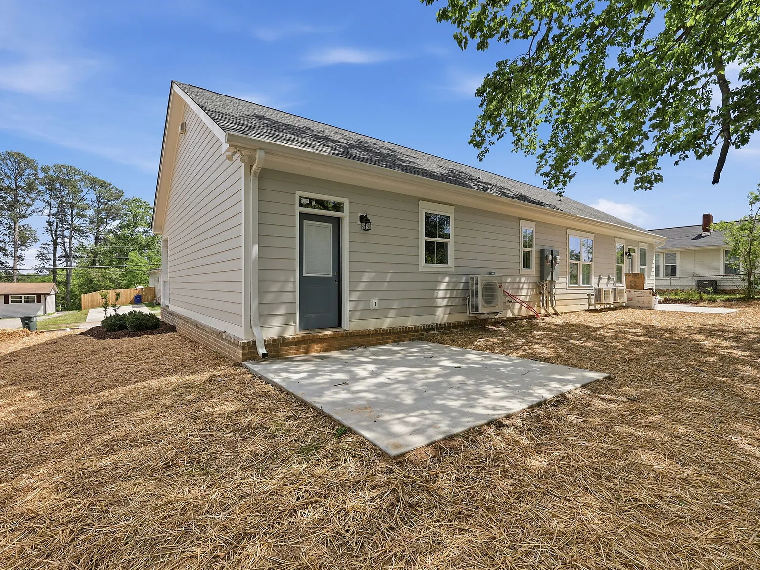 707 Woodmore Lane — Photo 4