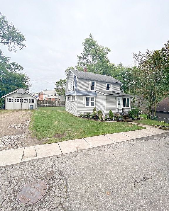 1st image of 79 Smith Ct