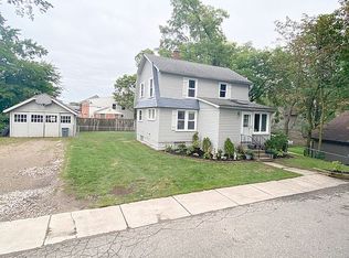 79 Smith Ct, Lake Orion, MI 48362