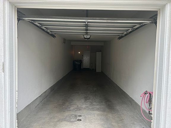 2nd image of 15863 Fountain Ln