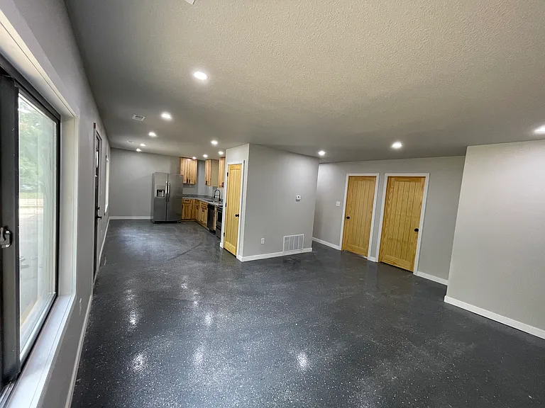 1522 Wedgewood Dr — Photo 7